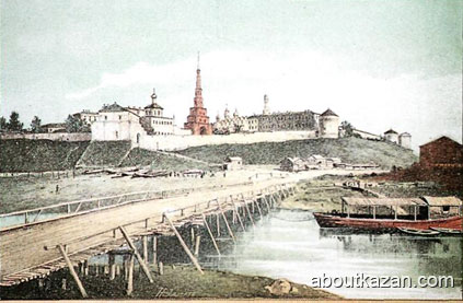 Wooden bridge over Kazanka river near Kazan city Kremlin picture