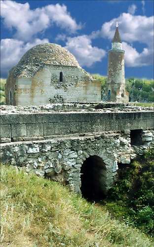 Kazan ancestor Bulgar city architecture - Khan's burial-vault 1st photo