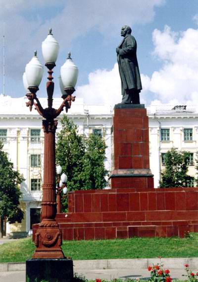 Kazan Russia monument to Lenin V.I. photo