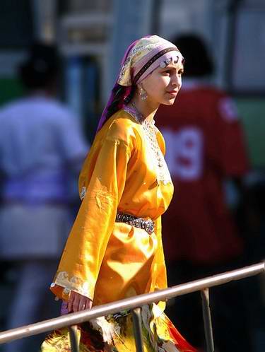People of Tatarstan wearing national costumes 1st photo